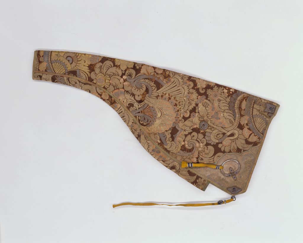 图片[2]-Crimson satin gold silver silk embroidered leaf pattern imperial bag-China Archive